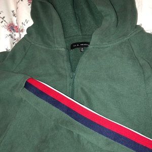 CROPPED HOODIE